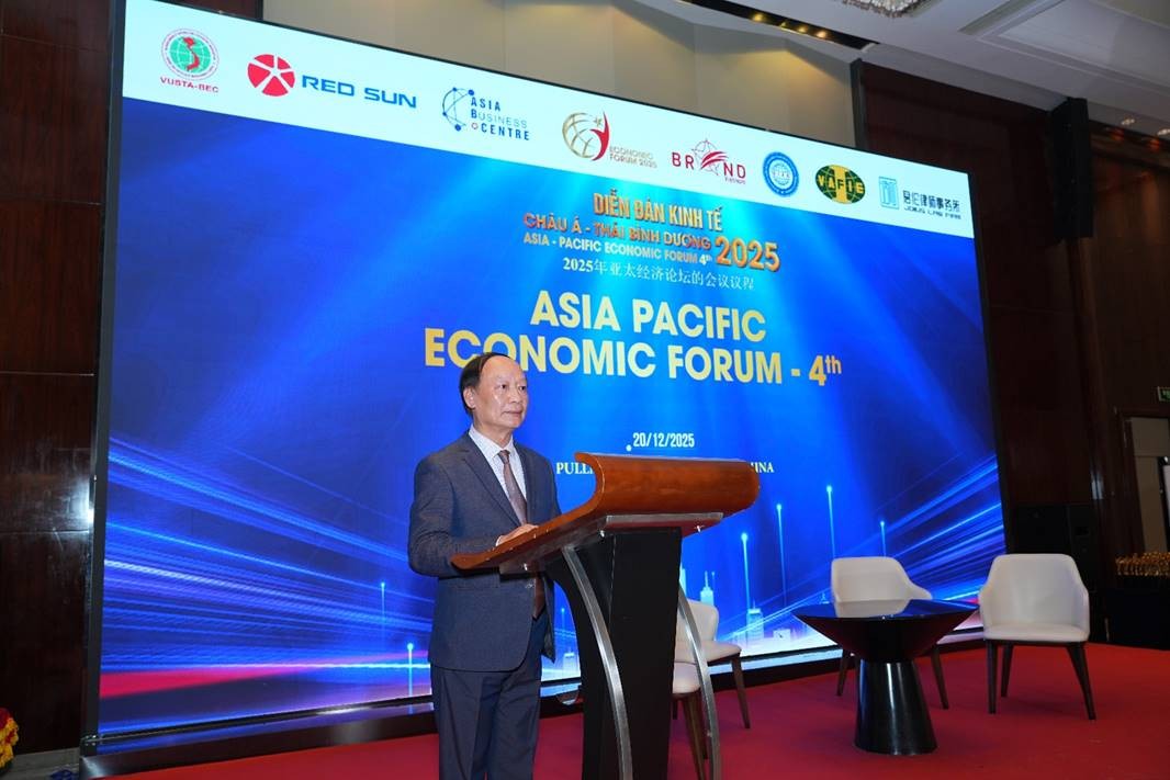 (Phát biểu khai mạc Ông Hạ Bá Tuấn – Tổng thư ký Hiệp hội doanh nghiệp đầu tư nước ngoài )