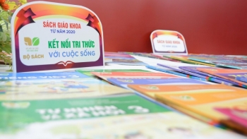 bo giao duc va dao tao cong bo bo sach giao khoa thong nhat toan quoc