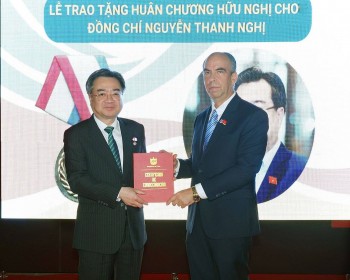 Nhà nước Cuba trao tặng Huân chương Hữu nghị cho ông Nguyễn Thanh Nghị