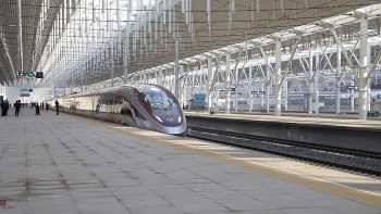 trung quoc ma ng luo i duo ng sa t cao to c vuot mo c 50000km