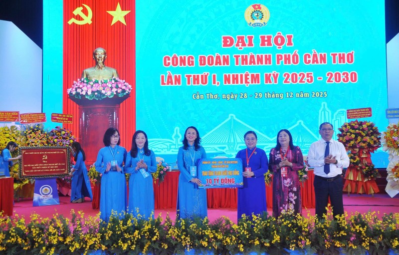Cần Thơ huy động hàng trăm tỷ đồng chăm lo đời sống đoàn viên, người lao động