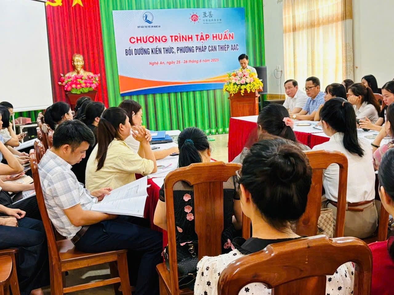 Chương trình tập huấn bồi dưỡng kiến thức, phương pháp can thiệp AAC hồi tháng 6/2025 do Zhi Shan Foundation tổ chức. Chương trình tập huấn bồi dưỡng kiến thức, phương pháp can thiệp AAC hồi tháng 6/2025 do Zhi Shan Foundation tổ chức.