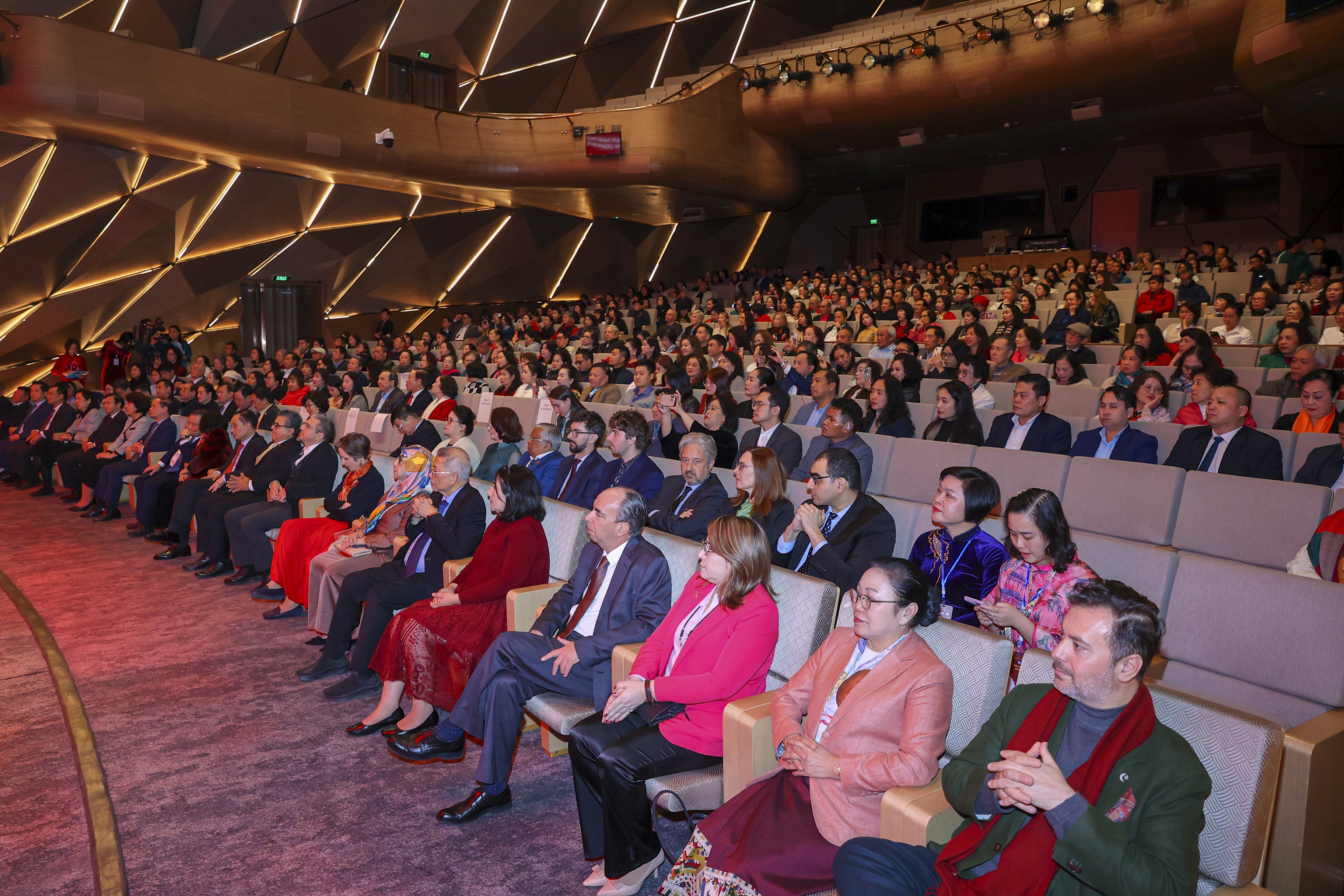 Lan tỏa tình hữu nghị qua giao lưu nghệ thuật quốc tế “Chào năm mới 2026”