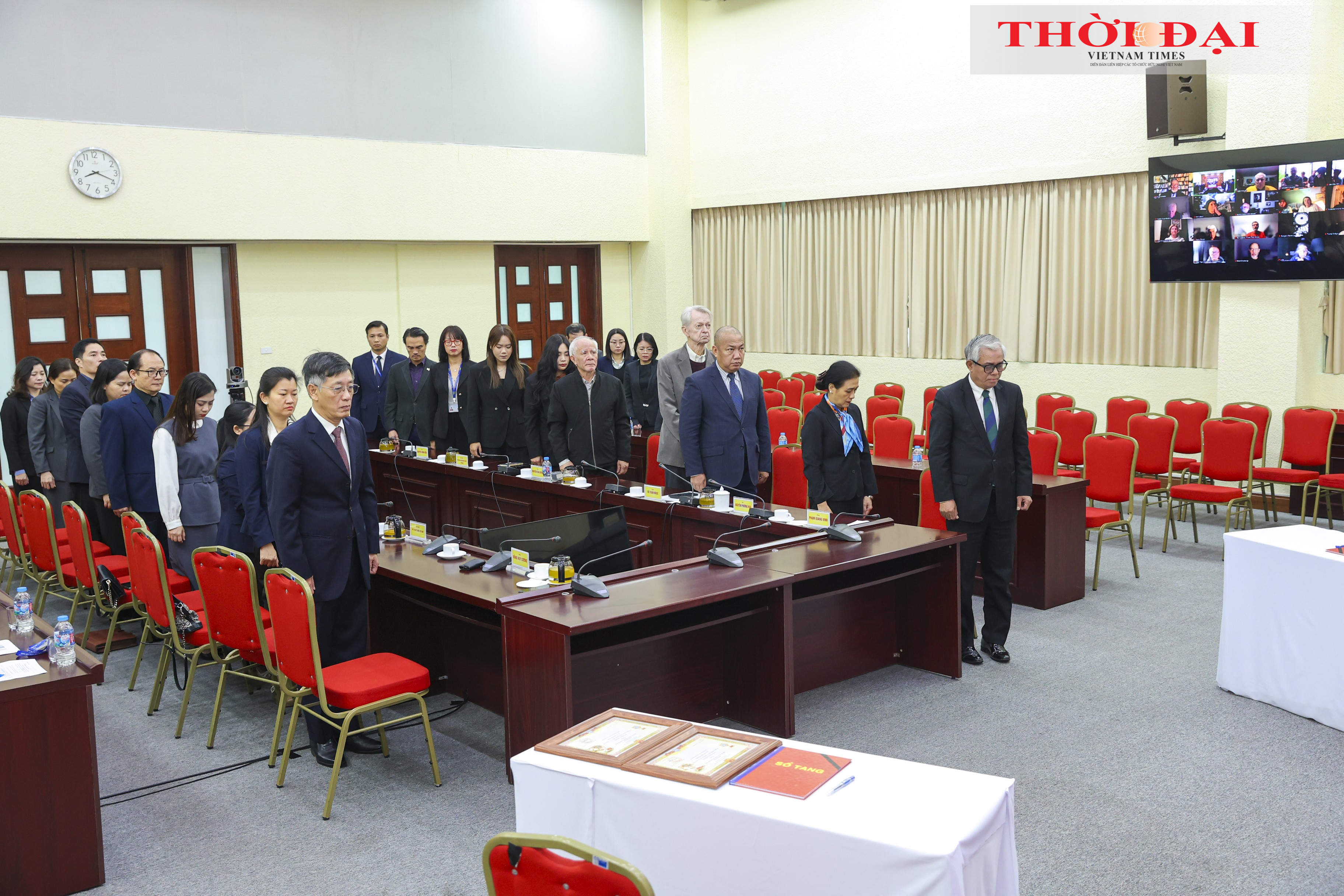 Lễ tưởng niệm vợ chồng ông bà Peter và Cora Weiss: Những sứ giả của lương tri và hòa bình Lễ tưởng niệm vợ chồng ông bà Peter và Cora Weiss: Những sứ giả của lương tri và hòa bình