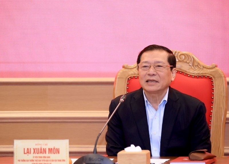 Bồi đắp niềm tin và khát vọng phát triển đất nước phồn vinh, văn minh, hạnh phúc Bồi đắp niềm tin và khát vọng phát triển đất nước phồn vinh, văn minh, hạnh phúc