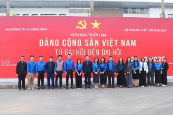 Triển lãm về Đảng bồi đắp niềm tin, trách nhiệm của tuổi trẻ trước thềm Đại hội XIV