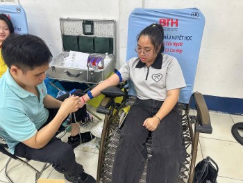 23 sinh vien lao campuchia tham gia ngay hoi hien mau tinh nguyen 2026