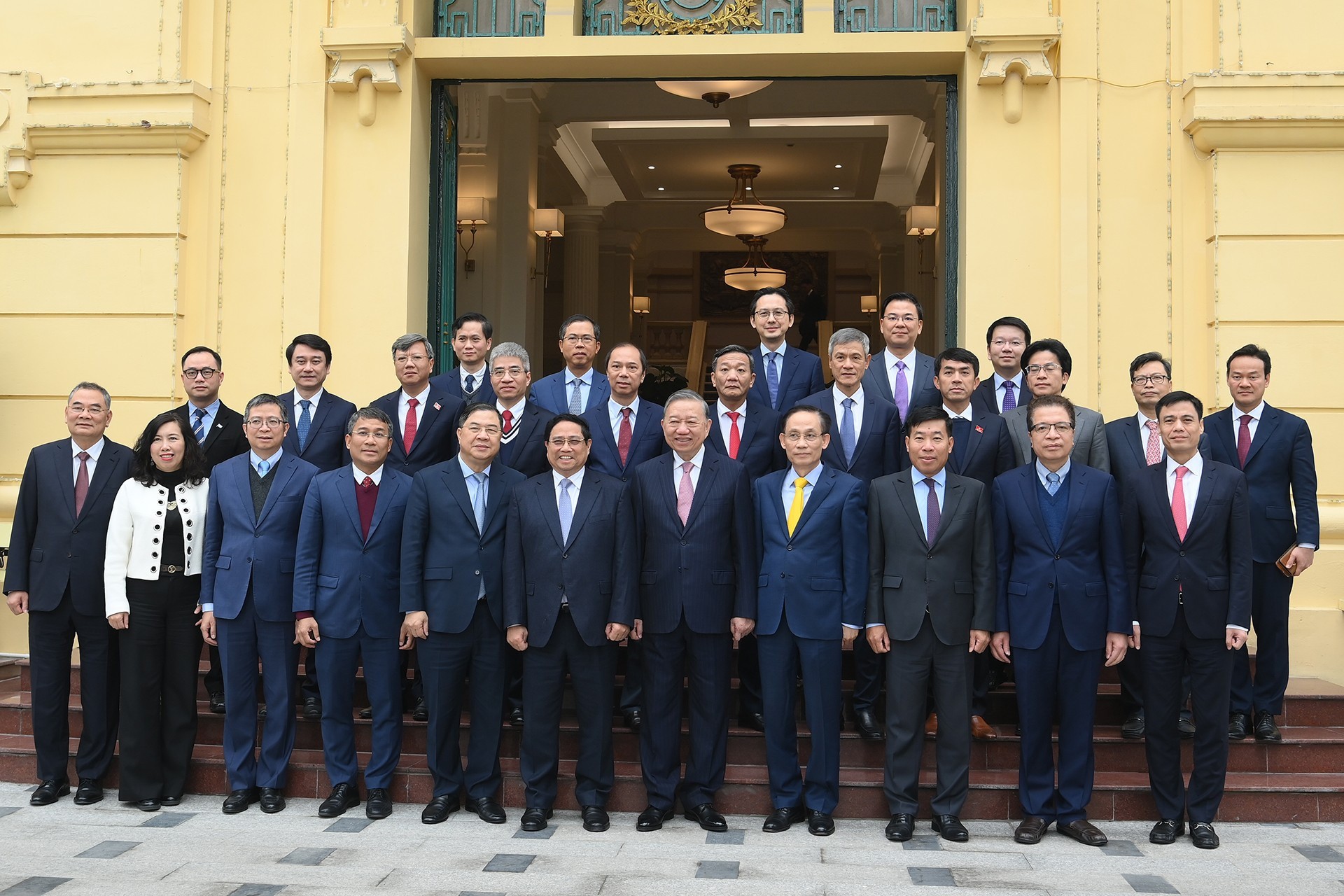 Tổng Bí thư Tô Lâm làm việc với các Đại sứ, Trưởng cơ quan đại diện Việt Nam tại nước ngoài Tổng Bí thư Tô Lâm làm việc với các Đại sứ, Trưởng cơ quan đại diện Việt Nam tại nước ngoài