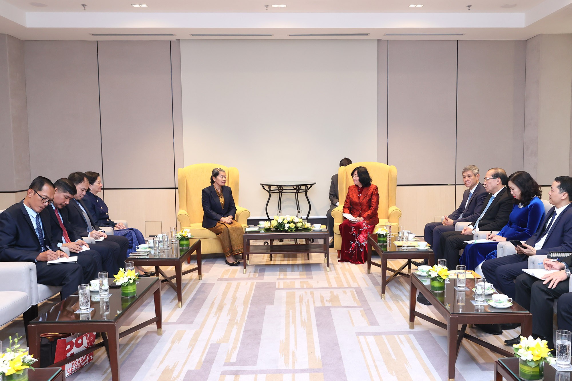 Củng cố quan hệ giữa hai cơ quan Mặt trận Việt Nam - Campuchia Củng cố quan hệ giữa hai cơ quan Mặt trận Việt Nam - Campuchia