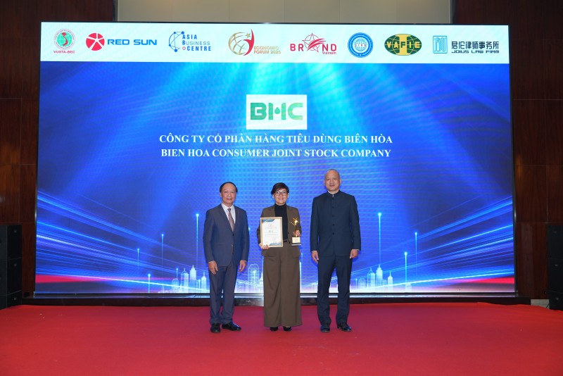 BHC nhận giải thưởng Top 10 thương hiệu Bản sắc Việt tại Diễn đàn Kinh tế châu Á – Thái Bình Dương BHC nhận giải thưởng Top 10 thương hiệu Bản sắc Việt tại Diễn đàn Kinh tế châu Á – Thái Bình Dương