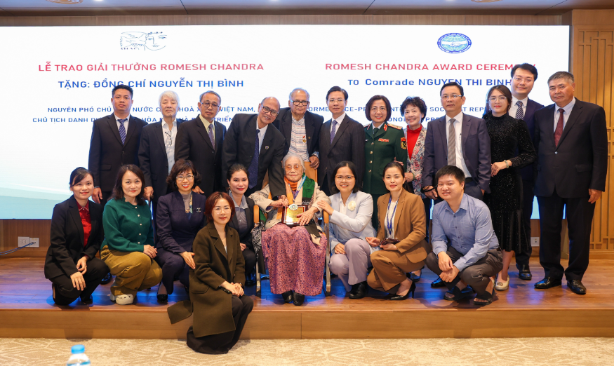 Bà Nguyễn Thị Bình: Một trí tuệ dệt nên huyền thoại