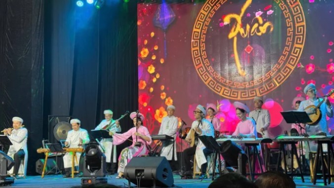 Người dân TP.HCM trải nghiệm văn hoá Liverpool (Anh)