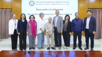 Những người bạn Chile đến thăm, tìm hiểu về đất nước, con người Việt Nam