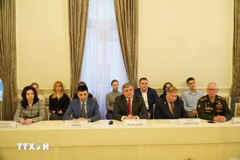 Chính quyền Saint Petersburg tổ chức hội thảo về kết quả Đại hội XIV của Đảng