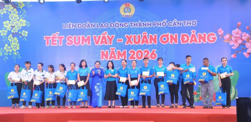Cần Thơ tổ chức “Chợ Tết Công đoàn” chăm lo công nhân, người lao động dịp Xuân 2026