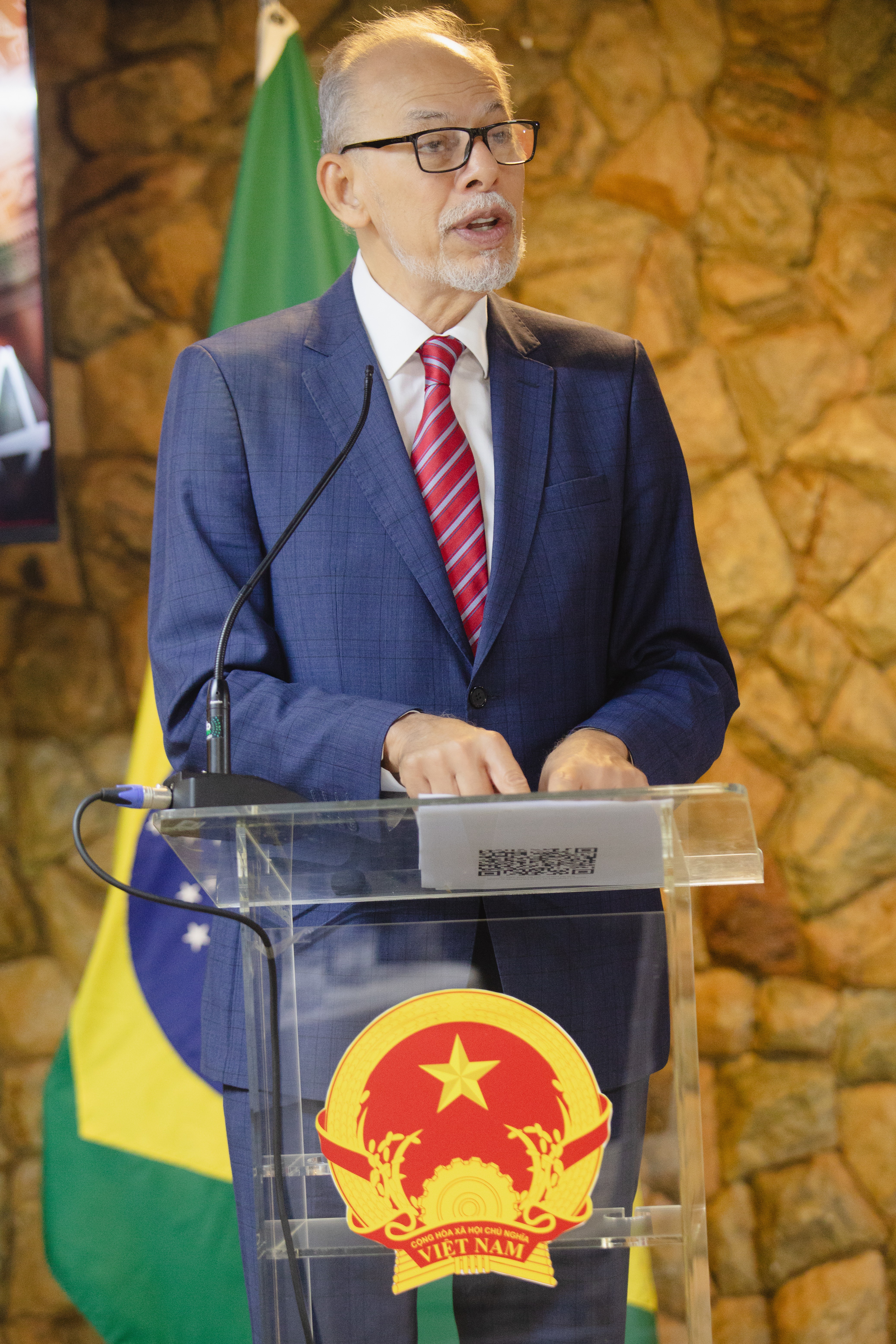 Chính khách, học giả Brazil tôn vinh vai trò lịch sử của Đảng Cộng sản Việt Nam