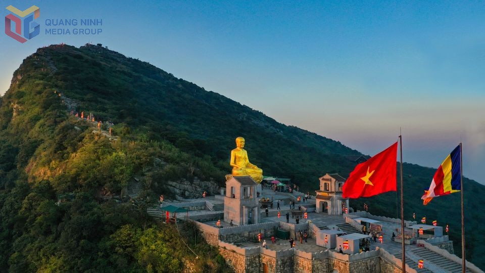 Yên Tử được mệnh danh là kinh đô của Phật giáo Việt Nam. (Ảnh: Báo Quảng Ninh)