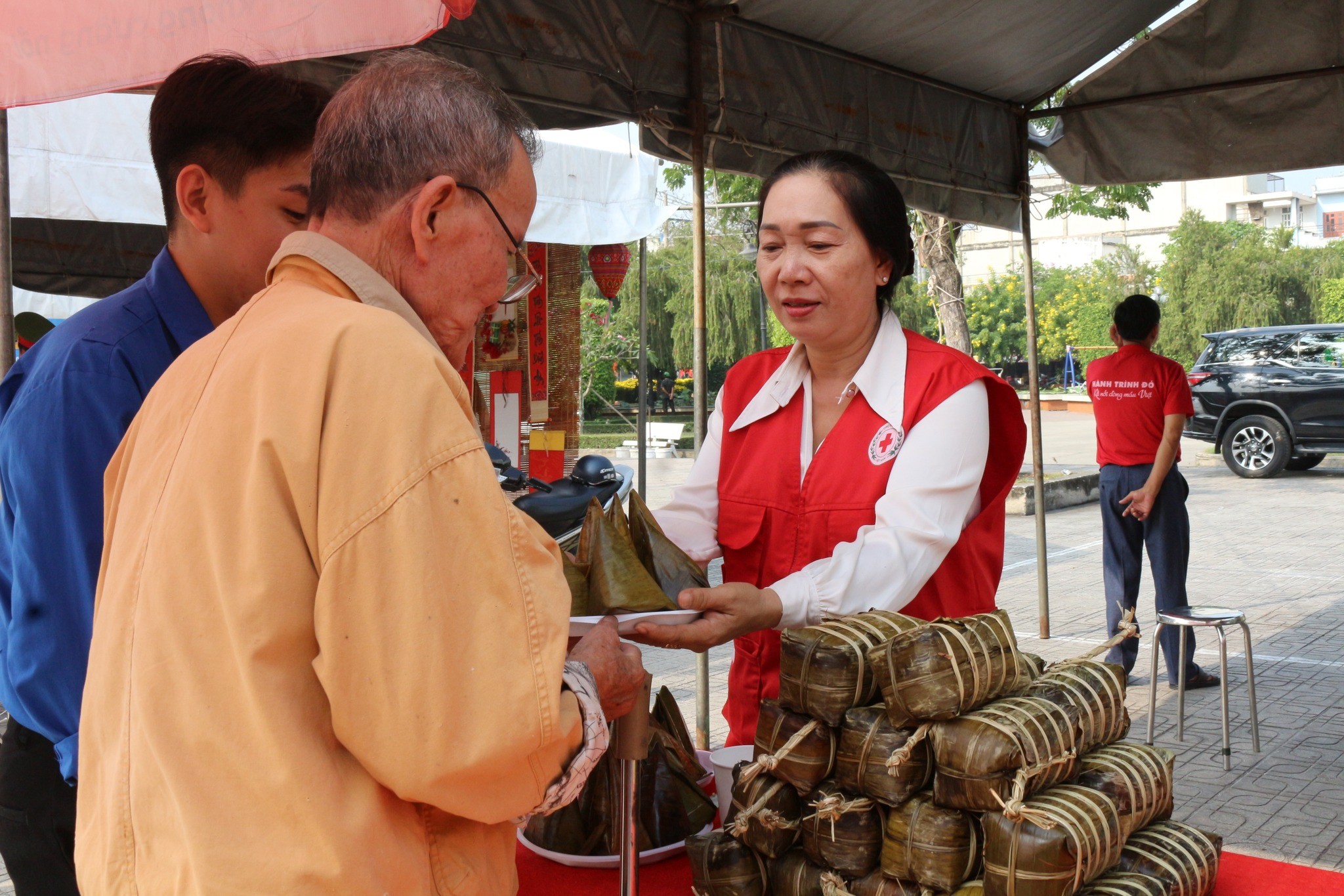 “Chợ Tết 0 đồng” “Chợ Tết 0 đồng”