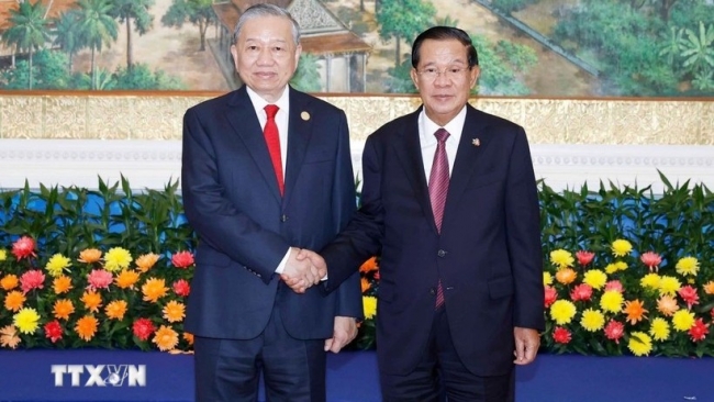 Tổng Bí thư Tô Lâm hội kiến Samdech Techo Hun Sen