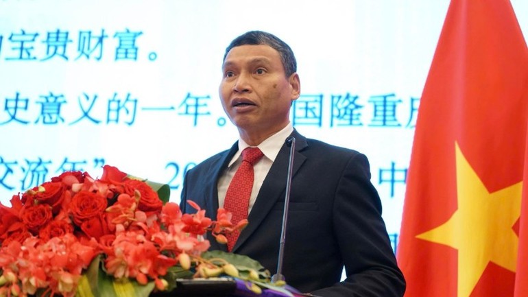 Phó Chủ tịch Thường trực Ủy ban nhân dân thành phố Đà Nẵng Hồ Kỳ Minh phát biểu tại chương trình. Phó Chủ tịch Thường trực Ủy ban nhân dân thành phố Đà Nẵng Hồ Kỳ Minh phát biểu tại chương trình.