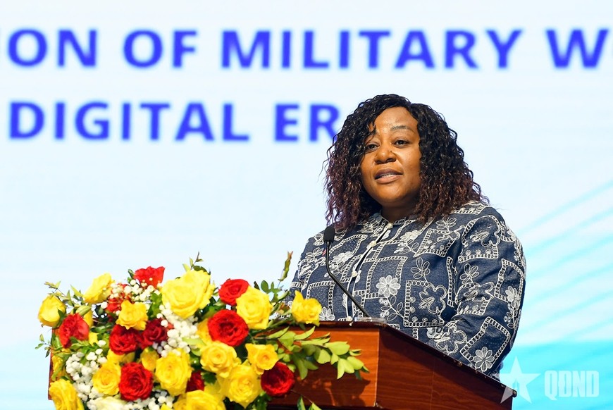 Nâng cao năng lực, bảo đảm an toàn cho phụ nữ Quân đội trong kỷ nguyên số Nâng cao năng lực, bảo đảm an toàn cho phụ nữ Quân đội trong kỷ nguyên số