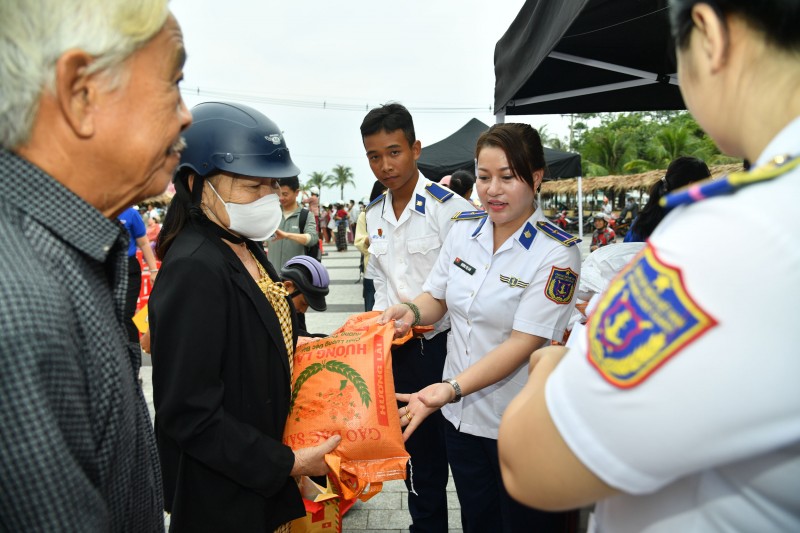 Tết thắm tình quân - dân nơi Đảo Ngọc Phú Quốc