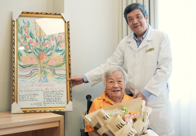 Can thiệp tim mạch phức tạp cứu sống cụ bà 88 tuổi mắc nhiều bệnh lý nền nguy hiểm