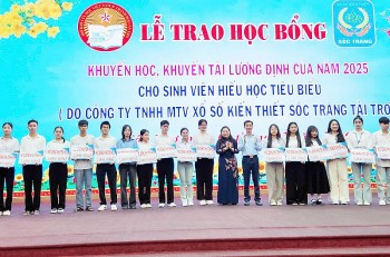 can tho trao hoc bong khuyen hoc khuyen tai luong dinh cua cho sinh vien hieu hoc tieu bieu