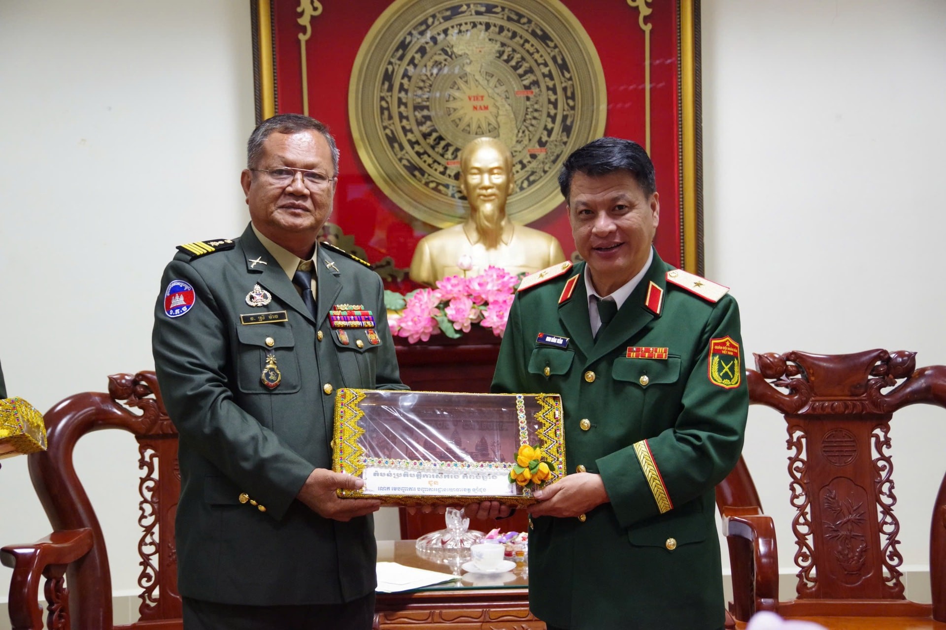 Tỉnh Hủa Phăn (Lào), tỉnh Mondulkiri (Campuchia) thăm, chúc Tết nhân dân, chính quyền tỉnh Thanh Hóa, Lâm Đồng Tỉnh Hủa Phăn (Lào), tỉnh Mondulkiri (Campuchia) thăm, chúc Tết nhân dân, chính quyền tỉnh Thanh Hóa, Lâm Đồng