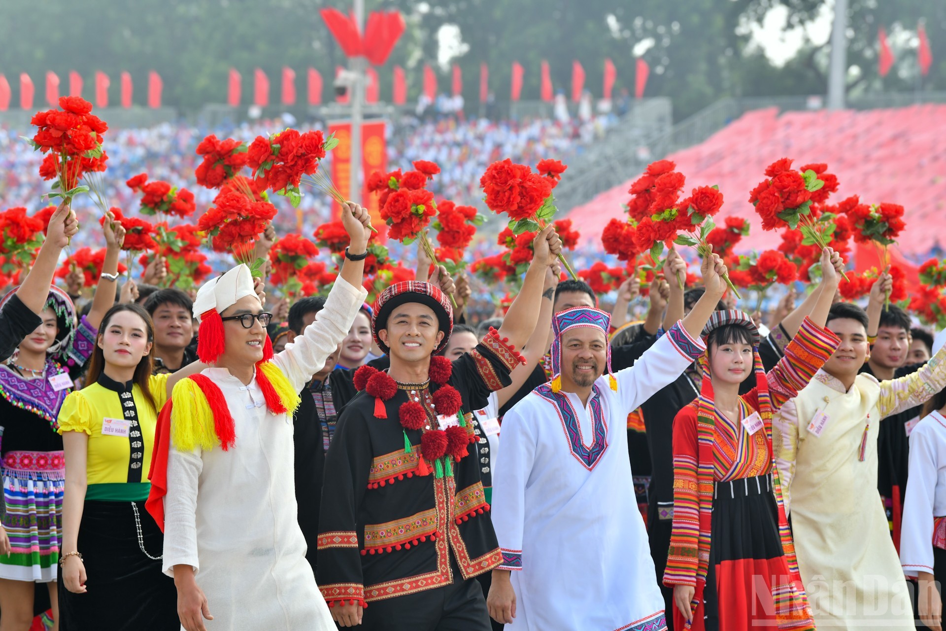 Kỳ 2: Những định hướng lớn về phát huy sức mạnh đại đoàn kết toàn dân tộc trong sự nghiệp xây dựng, phát triển đất nước và bảo vệ tổ quốc trong kỷ nguyên mới