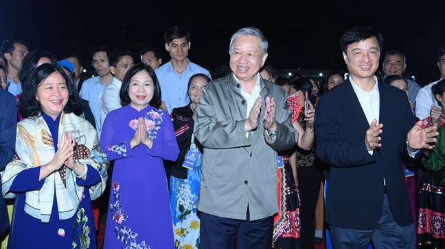 Mặt trận Tổ quốc Việt Nam tiếp tục hoàn thành sứ mệnh của mình, góp sức vào hành trình đưa đất nước Việt Nam vươn mình mạnh mẽ