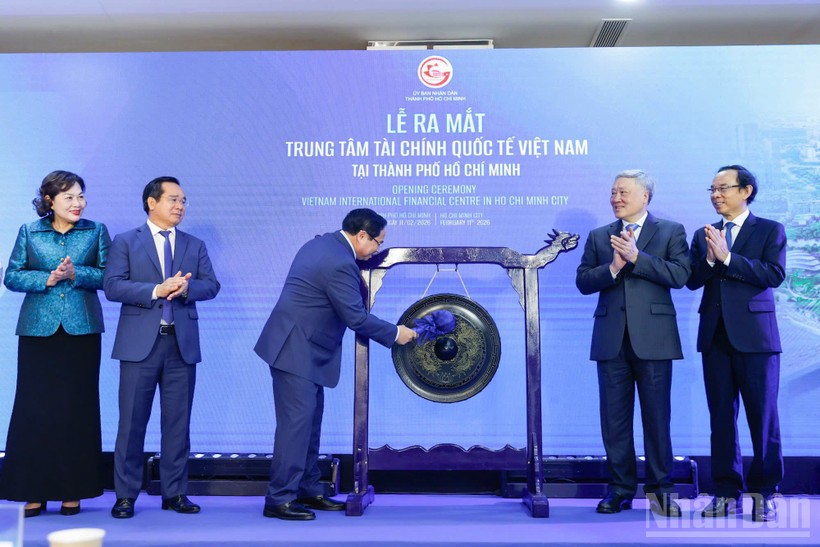 Việt Nam vươn mình trên bản đồ tài chính toàn cầu