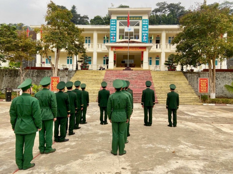 Thiêng liêng Lễ chào cờ đầu năm mới tại các Đồn Biên phòng ở Nghệ An Thiêng liêng Lễ chào cờ đầu năm mới tại các Đồn Biên phòng ở Nghệ An