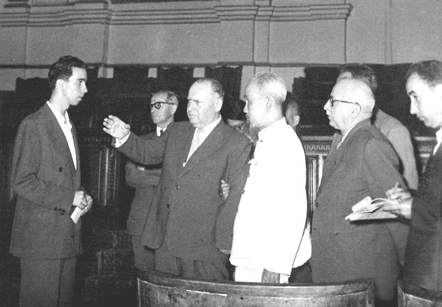 di san ho chi minh o xu so hoa hong bulgaria