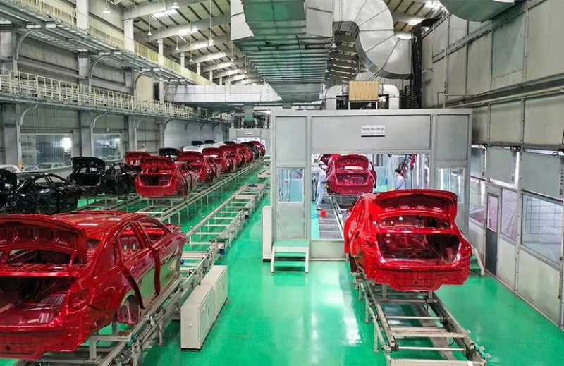 Hoạt động lắp ráp xe tại Nhà máy của THACO Auto