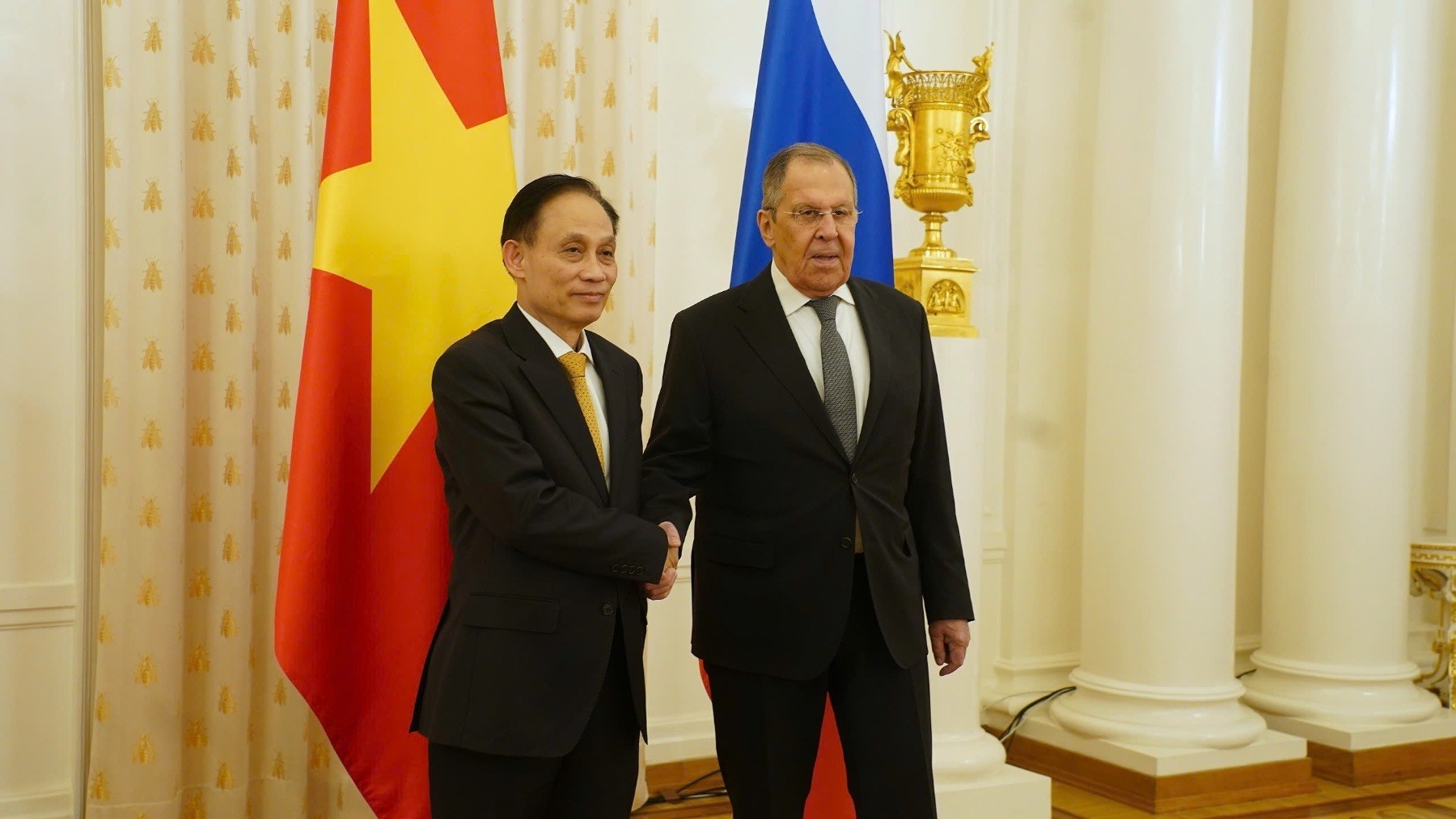Bộ trưởng Ngoại giao Lê Hoài Trung và Bộ trưởng Ngoại giao Nga S. Lavrov