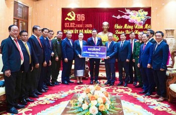 da nang attapeu tap trung day manh hop tac tren tat ca cac linh vuc