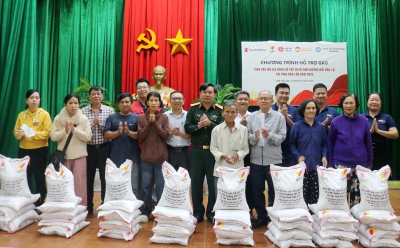 SCI trao hơn 12 tấn gạo cho người dân bị thiệt hại do thiên tai tại Đắk Lắk