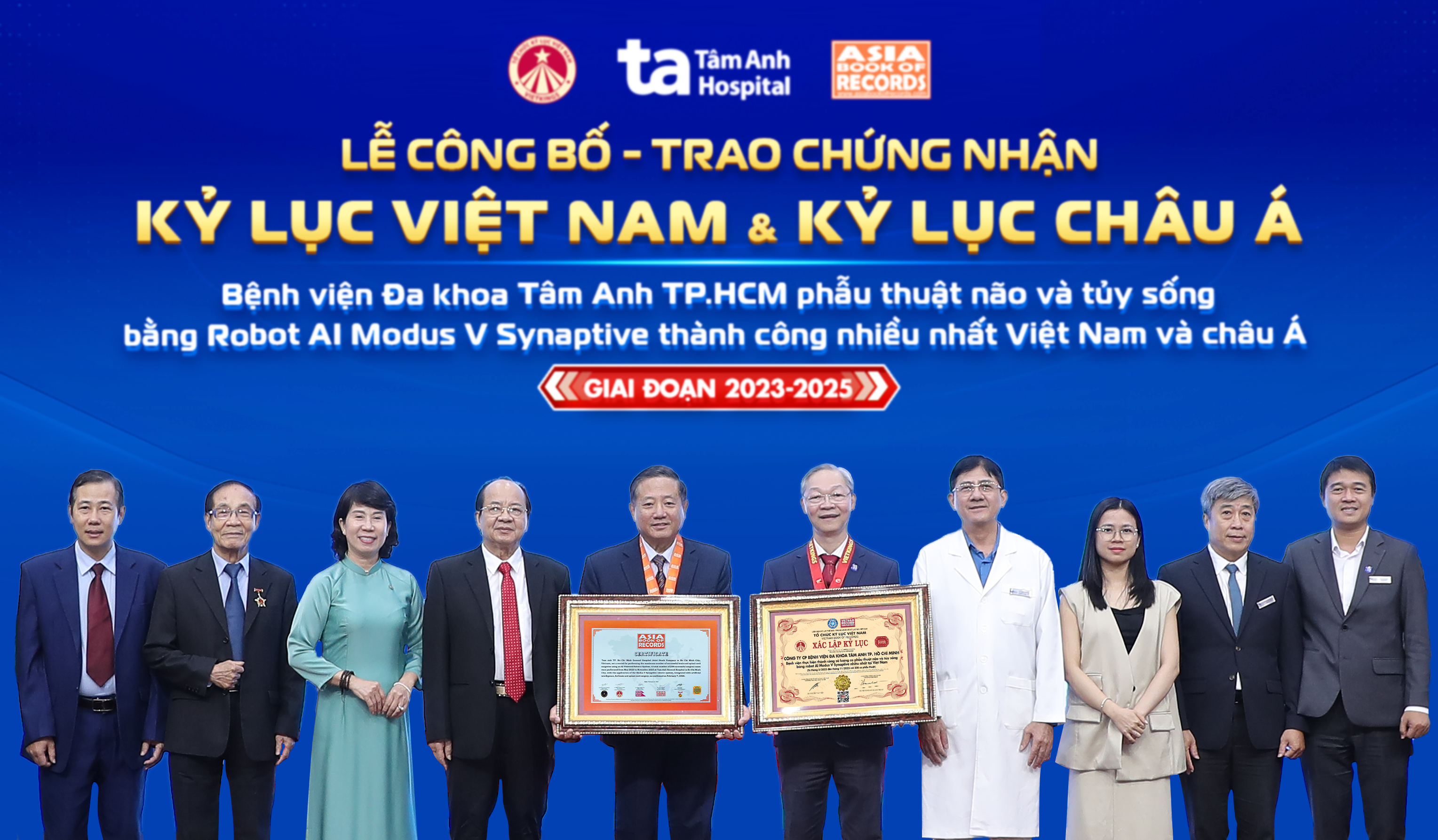 Bệnh viện Đa khoa Tâm Anh TP HCM xác lập đồng thời hai kỷ lục Việt Nam và kỷ lục châu Á về ứng dụng Robot AI Modus V Synaptive phẫu thuật não và cột sống, tủy sống. Ảnh: Bệnh viện Đa khoa Tâm Anh.