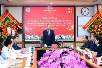 phat bieu cua tong bi thu to lam tai buoi tham chuc mung nganh y te va tap the can bo y bac si nhan vien benh vien huu nghi