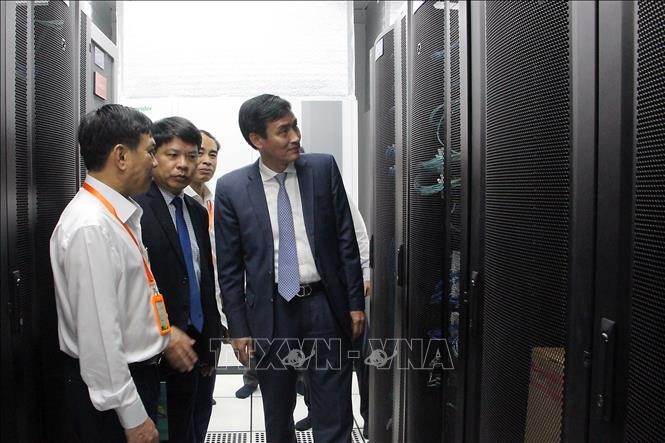 Trung tâm Dữ liệu vùng Đồng bằng Sông Cửu Long. Ảnh tư liệu - minh họa: Trung Kiên/TTXVN Trung tâm Dữ liệu vùng Đồng bằng Sông Cửu Long. Ảnh tư liệu - minh họa: Trung Kiên/TTXVN