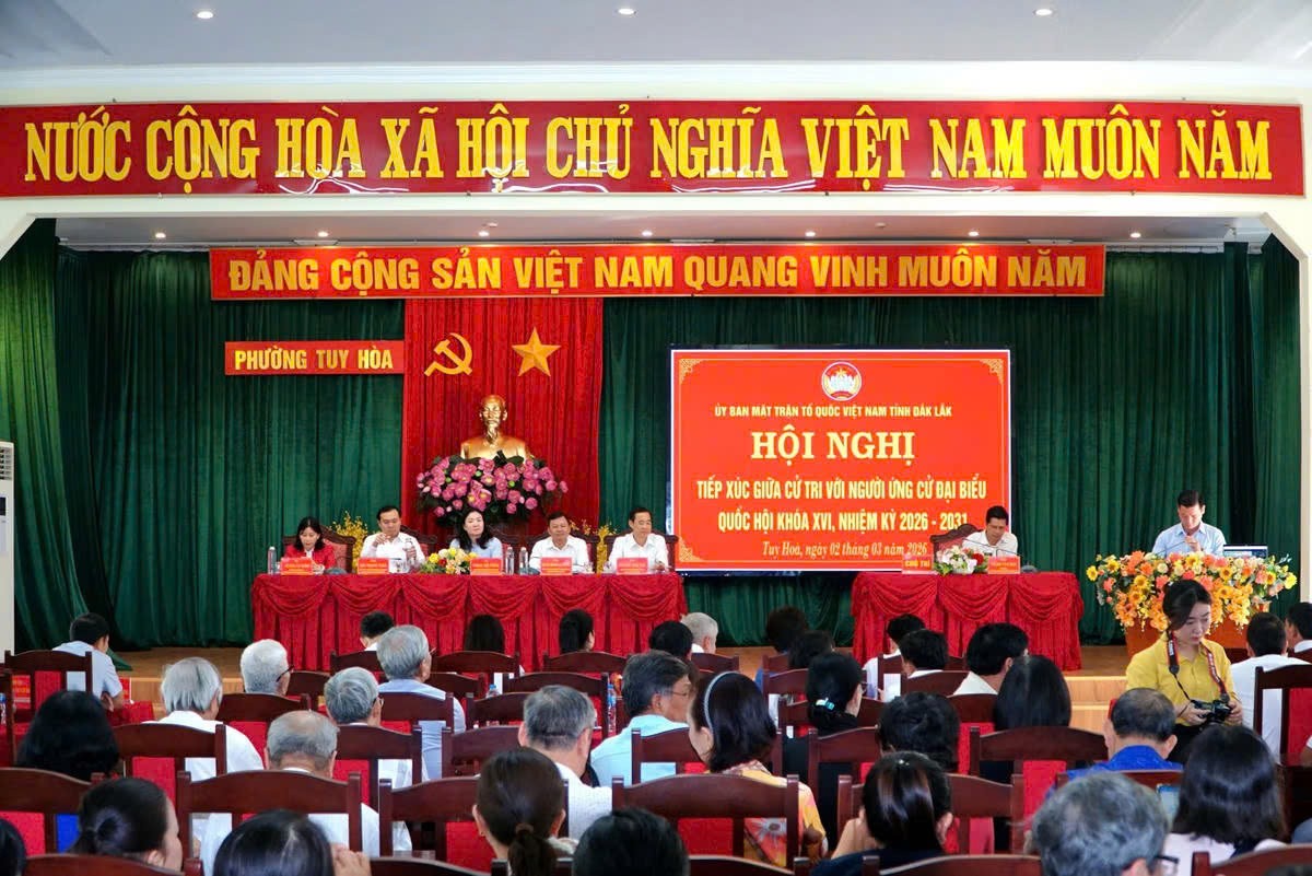  hội nghị tiếp xúc cử tri với những người ứng cử đại biểu Quốc hội khóa XVI, đơn vị bầu cử số 1.
