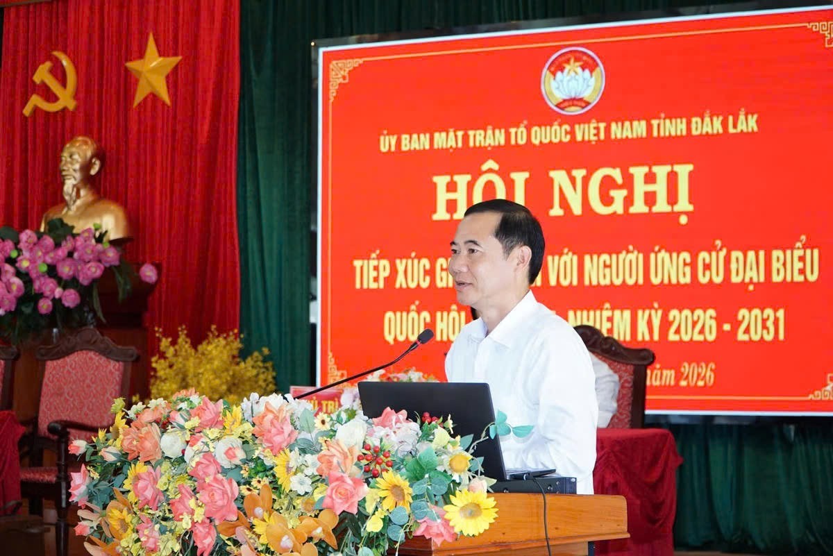 Ông Nguyễn Thái Học, Phó Bí thư Đảng ủy Mặt trận Tổ quốc, các đoàn thể Trung ương trình bày chương trình hành động. (Ảnh: Mặt trận Tổ quốc Việt Nam)