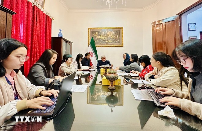 Đại biện lâm thời Iran: Trân trọng quan điểm của Việt Nam trong ủng hộ hòa bình