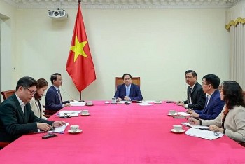 bao ho cong dan viet nam tai trung dong san sang dap ung ho tro qua duong day nong