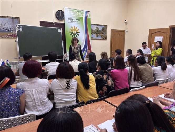 Lớp học tiếng Nga cho kiều bào Việt Nam tại Upha. Ảnh minh họa: Tâm Hằng/PV TTXVN tại LB Nga