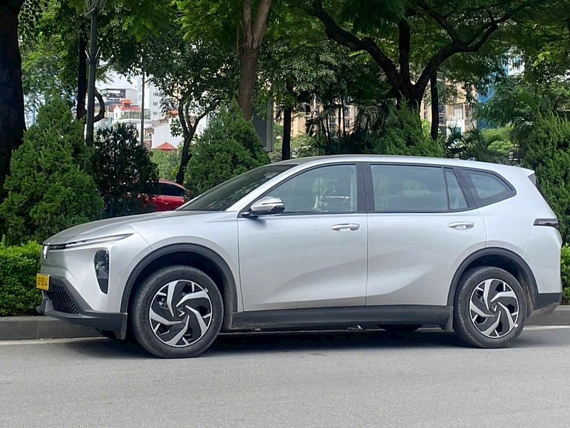 Bỏ xe xăng sang Limo Green, tài xế công nghệ tiết kiệm 120 triệu đồng mỗi năm