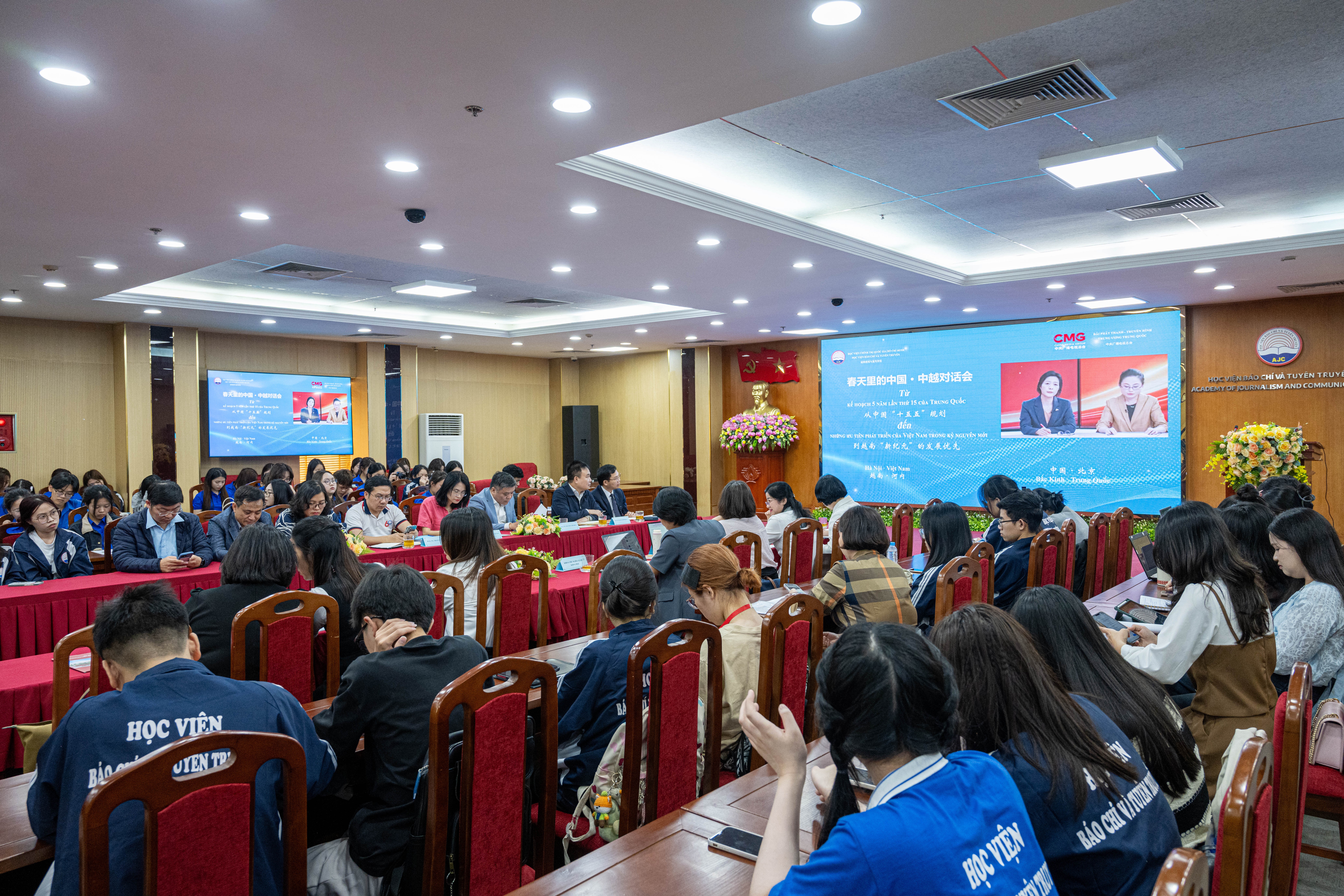 Việt Nam – Trung Quốc trao đổi kinh nghiệm, thúc đẩy hợp tác phát triển Việt Nam – Trung Quốc trao đổi kinh nghiệm, thúc đẩy hợp tác phát triển