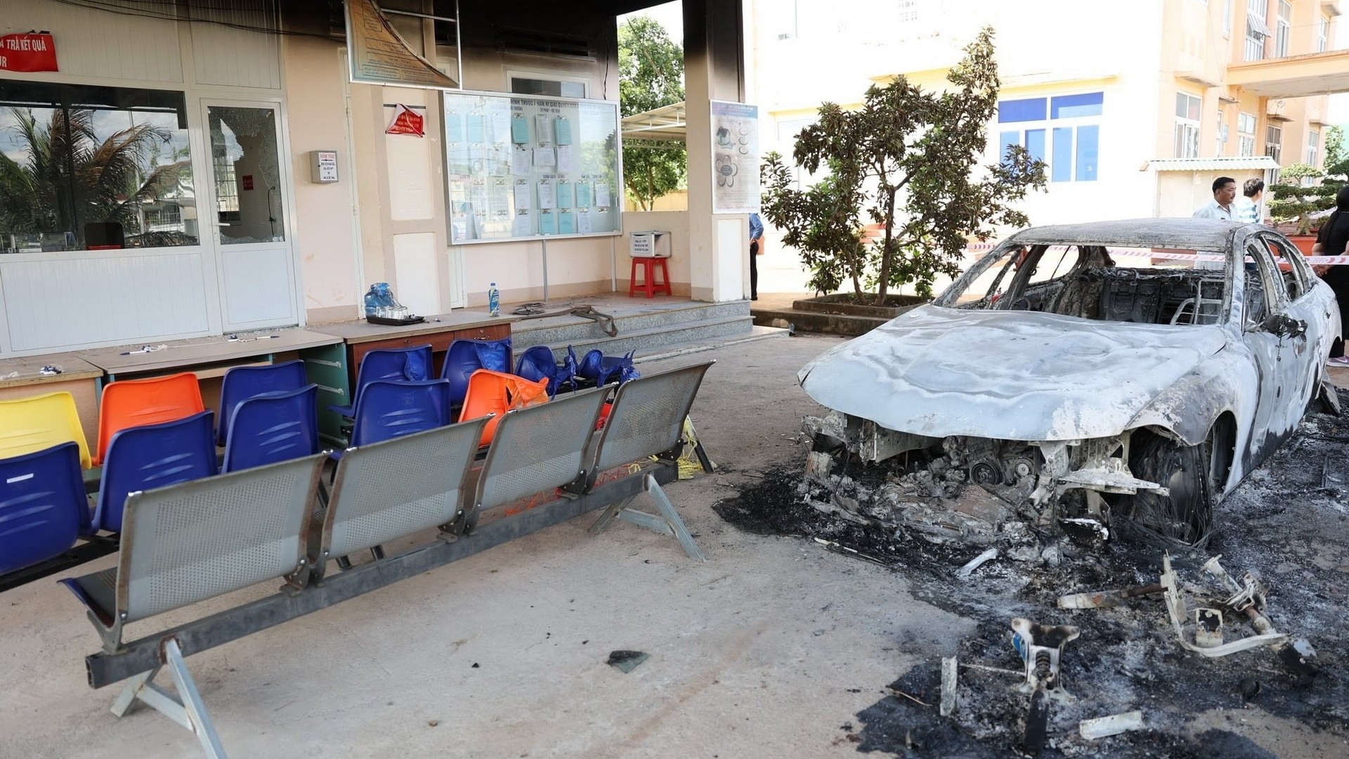 Bài 1: Không thể biện minh cho bạo lực nhằm vào dân thường