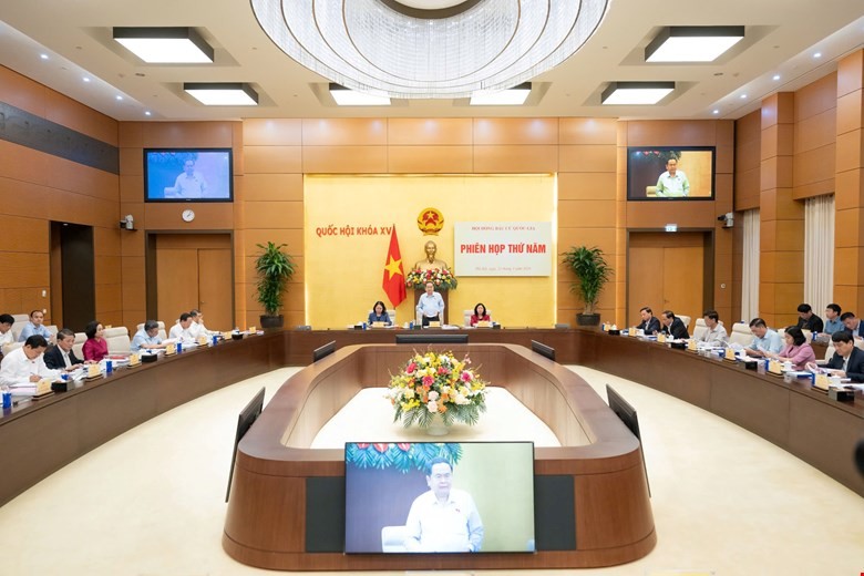 Phiên họp thứ năm của Hội đồng Bầu cử quốc gia, ngày 21/3/2026. (Ảnh: quochoi.vn) Phiên họp thứ năm của Hội đồng Bầu cử quốc gia, ngày 21/3/2026. (Ảnh: quochoi.vn)